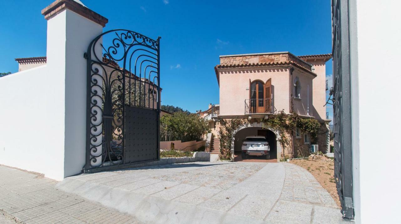 Villa Corrasi Oliena Luxury Exterior photo