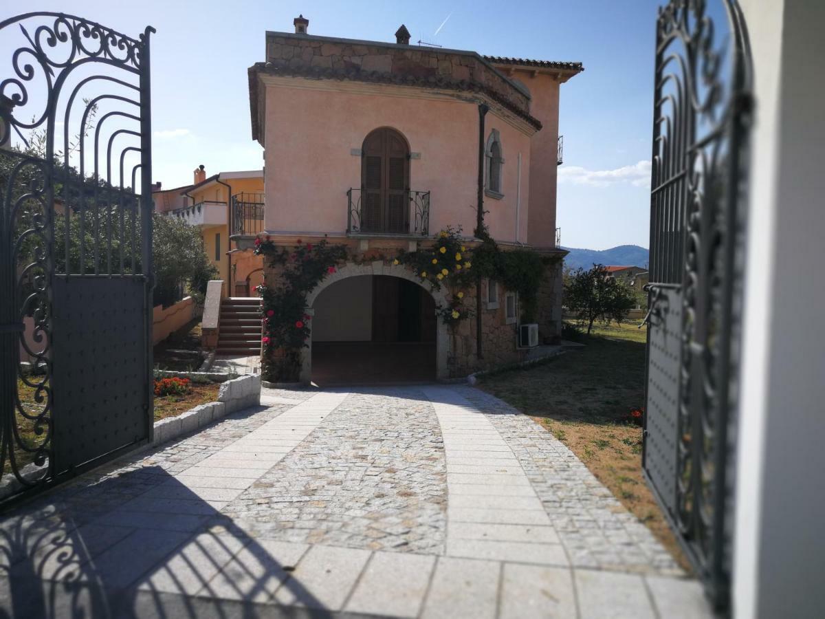 Villa Corrasi Oliena Luxury Exterior photo